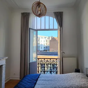  Guest house Brussels Bed & Blockchain Private With Shared Bathroom